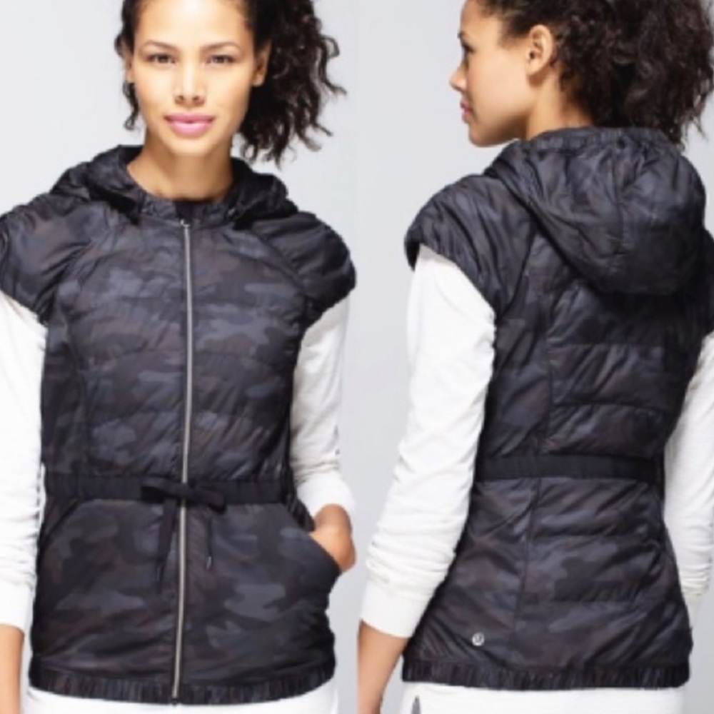 Lululemon Spring Fling Puffy Vest Camo - 10